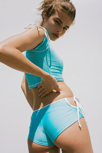 FrankiesBikinis-DaphneBottom-Aquamarine-Front.thumb.jpg.cca4b0fad9c748619b03a41ff590942f.jpg