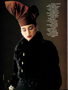 Horvath_Vogue_Italia_September_02_1984_07.thumb.png.0c52e1047bddedbe7344ed9b994b7936.png