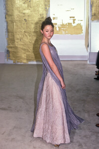 1218691825_Chanel1998HauteCouture50.thumb.jpg.7a589e12004e6f94f9cedd86a69b4c60.jpg