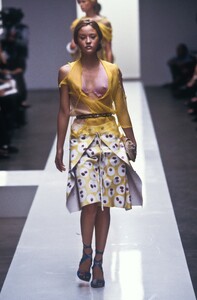 90093667_Fendi2000WomenRTW26.thumb.jpg.bfb41b98cb443eba9097f291c1c2b2f8.jpg