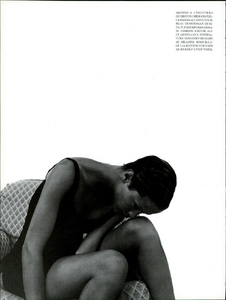 Pretty_Borthwick_Vogue_Italia_August_1996_05.thumb.png.72a26781bcc7653cfca777beca47f1c1.png