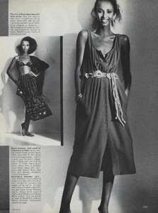 Darks_Ishimuro_US_Vogue_December_1977_02.thumb.jpg.f638f6c5e54568f03b21e19e4e578deb.jpg