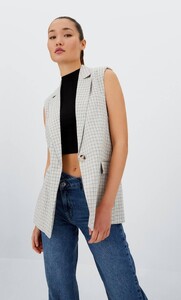 rustic-waistcoat-electric-blue-womens-stradivarius-jackets_1.thumb.jpg.a454730c949d0a712bf24ff02c520c0b.jpg