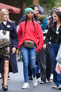 zoe-saldana-at-disneyland-04-02-2022-3.jpg