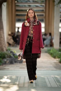 00025-chanel-pre-fall-2023-credit-brand.webp