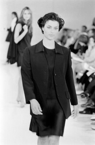 isaac-mizrahi-resort-94-3.thumb.jpg.bf858459f5b4a5ae6ccf06fb7d1f1b87.jpg