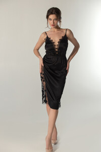 Apilat_Lingerie_Floral_Lace_Black_Nightgown_F73.3.jpg