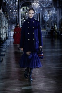 00034-Christian-Dior-Fall-21.thumb.jpg.d74a899fa1a7080181afdfee0da32ccf.jpg