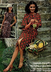 1798828974_EleganceParis1977SpringSummerPHRichardFarmer-GunillaLindbladEstherDedeo(9).thumb.jpg.7fbfec3aae140e2a68fca5b4a014db41.jpg