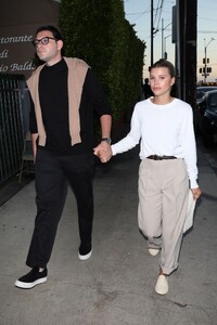 sofia-richie-at-giorgio-baldi-restaurant-in-santa-monica-06-30-2022-3.jpg