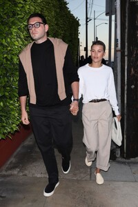 sofia-richie-at-giorgio-baldi-restaurant-in-santa-monica-06-30-2022-6.jpg