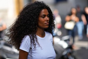 tina-kunakey-arrives-at-paco-rabanne-fashion-show-in-paris-07-03-2022-0.jpg