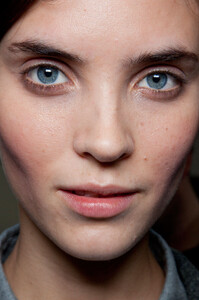 1091570698_MargaretHowellFall2012Backstage6.thumb.jpg.1f3d301a17f12e34c6a000a29bf6283c.jpg