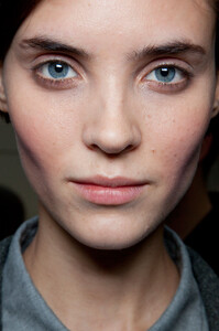 268454824_MargaretHowellFall2012Backstage5.thumb.jpg.9efc4eff14b0151c8f4169e6e2c98cfa.jpg