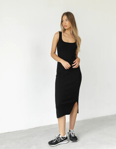 Dasha Maxi Dress (Black) - Black Fitted Maxi Dress - Women's Dress - Charcoal Clothing_0004_1.jpg