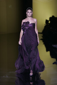 711191027_ElieSaab2006HauteCouture121.thumb.jpg.23383c4e066f2190d66713a64b11682b.jpg