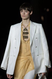 detail-defile-etro-printemps-ete-2022-milan-detail-53.thumb.jpg.9d7e88af3e670dfca376e6d87f1bd04e.jpg