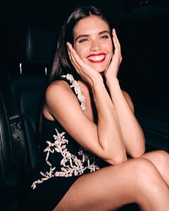 sarasampaio_348698765_974626197005004_4710668548143475927_n.jpg