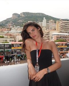 sarasampaio_349443723_808117847596656_8837075811254027103_n.jpg