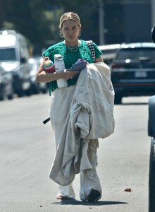 hilry-duff-taking-her-daughter-to-soccer-practice-in-sherman-oaks-06-23-2023-1.jpg