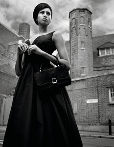 Here-London-by-Alasdair-McLellan-for-Vogue-Paris-November-2020-7.jpg