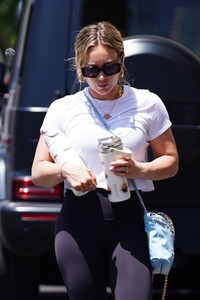 hilary-duff-heading-to-a-gym-in-studio-city-07-07-2023-4.jpg