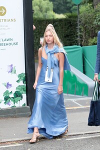 lila-grace-moss-arrives-at-wimbledon-tennis-championships-in-london-07-09-202-6.jpg