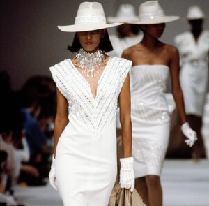 Vânia Aguiar - Dior RTW SS 1986.jpg