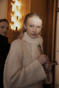 AW23-Copenhagen-Fashion-Week-Lovechild-Backstage-BryndisThorsteinsdottir-107.thumb.jpg.a3d908cc6435d37617ed505713304c0a.jpg