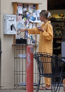 Sofia-Richie---Seen-with-her-husband-Elliot-Grainge-in-Montecito-02.jpg