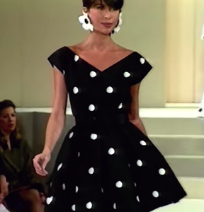 isabelle-oduber-OSCAR DE LA RENTA SpringS  1991 New York    (1).png