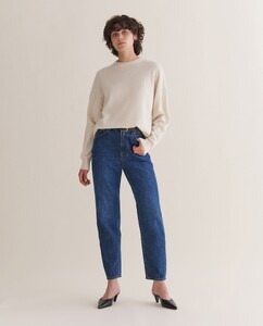 BUTTERMILK_CASHMERE_SWEATSHIRT_4_be1542af-b070-4f5f-9bd1-09b40feaefaf.thumb.jpg.0ce8293c60c6f2608ae14719407c7bec.jpg