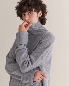 GREY_HIGH_NECK_JUMPER_3_69340a89-6852-48d1-87e2-9f7cec389075.thumb.jpg.ebb7611c9c9afc019e90980960f0832d.jpg