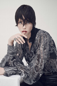 ZARA-STUDIO-SS22-Steven-Meisel-11.thumb.jpg.c10f6b92a720419a86bd3286f747366d.jpg