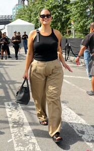 ashley-graham-at-michael-kors-spring-2024-ready-to-wear-runway-show-in-new-yor-09-11-2023-1.jpg