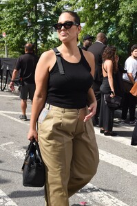 ashley-graham-leaves-michael-kors-ss24-show-at-new-york-fashion-week-09-11-2023-5.jpg