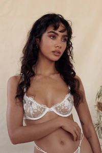 nicolette-underwire-white-underwire-lingerie-125451.webp.c97fcf6612e9169e5073c9cd94af950b.thumb.jpg.18fd8c2854b3ec70d74a576479fb5807.jpg