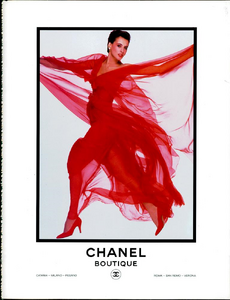 Chanel_Spring_Summer_1985_01.thumb.png.7a147db8019260bc818518b82c622671.png