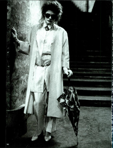 Yavel_Vogue_Italia_February_02_1985_06.thumb.png.355f541513b16326db744865eb49adc0.png