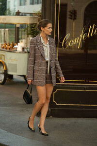 lined-mid-length-plaid-blazer-office-wear-shorts.jpg