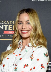 margot-robbie-at-deadline-contenders-film-los-angeles-at-director-s-guild-of-america-11-18-2023-4.jpg