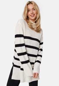 bubbleroom-remy-striped-sweater-white-striped_6.jpg