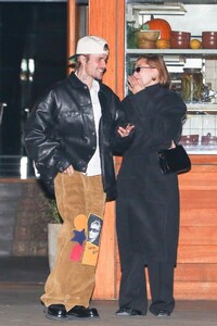 hailey-and-justin-bieber-leaves-a-dinner-in-malibu-12-10-2023-1.jpg