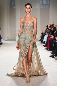 00051-elie-saab-spring-2023-couture-gorunway.thumb.jpg.97785dd15c39d0b5243721164029eac9.jpg