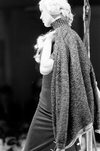 Eva_Gaultier_FW1992_15.jpg