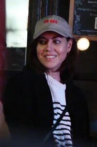 aubrey-plaza-at-via-carota-in-nyc-12-28-2023-5.jpg