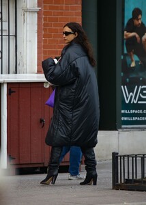 irina-shayk-winter-street-style-new-york-01-12-2024-5.jpg