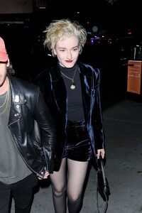 julia-garner-arrives-at-chateau-marmont-in-hollywood-01-13-2024-3.jpg