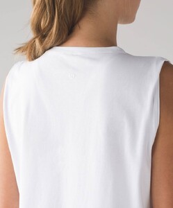 lululemon-brunswick-muscle-tank-white-0002-31648.jpg