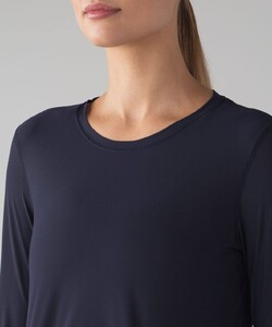 lululemon-sole-training-long-sleeve-midnight-navy-028694-154270.jpg